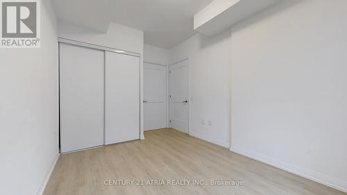 816 - 50 Dunfield Avenue, Toronto, ON - Indoor Photo Showing Other Room