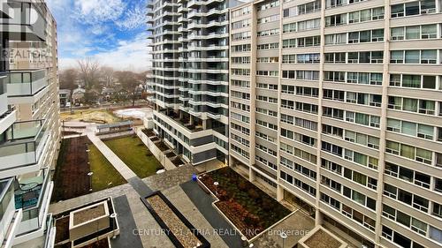 816 - 50 Dunfield Avenue, Toronto, ON - 