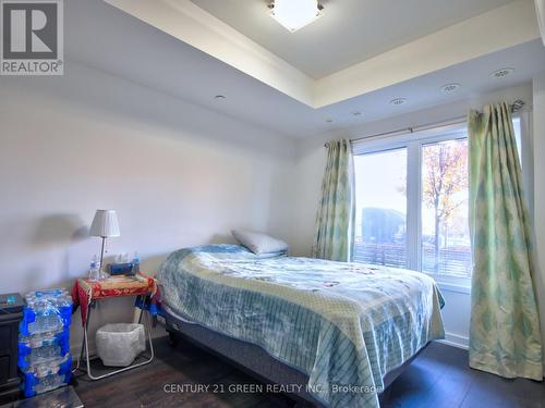 109 - 5025 Harvard Road, Mississauga, ON - Indoor Photo Showing Bedroom