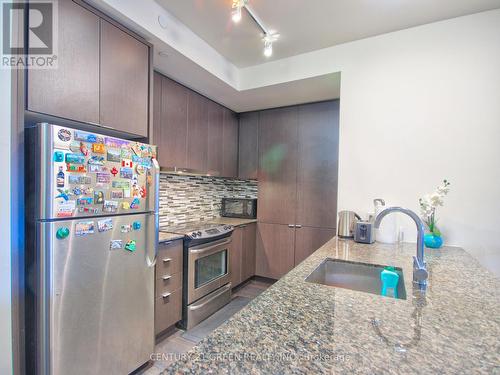 109 - 5025 Harvard Road, Mississauga, ON - Indoor Photo Showing Kitchen