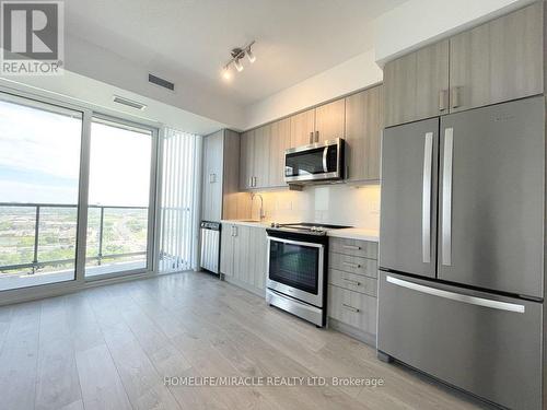 2204 - 7895 Jane Street, Vaughan, ON - Indoor Photo Showing Kitchen