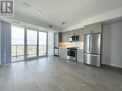 2204 - 7895 Jane Street, Vaughan, ON - Indoor Photo Showing Kitchen