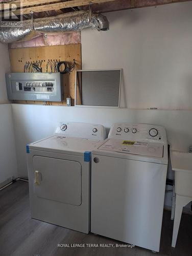 2 Joanne Crescent N, Wasaga Beach, ON - Indoor Photo Showing Laundry Room