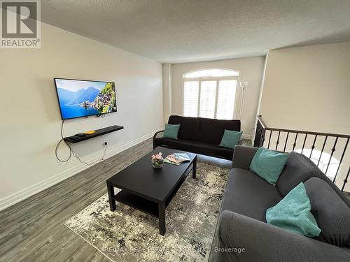 440 Aspendale Crescent, Mississauga, ON - Indoor Photo Showing Living Room