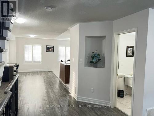 440 Aspendale Crescent, Mississauga, ON - Indoor Photo Showing Other Room