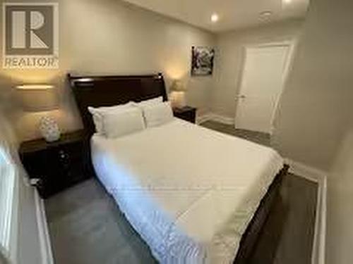 7631 Creditview Road, Brampton, ON - Indoor Photo Showing Bedroom