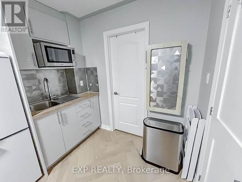 48 Times Avenue, Markham, ON - Indoor Photo Showing Kitchen