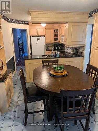 2999 Valcourt Crescent, Mississauga, ON - Indoor Photo Showing Dining Room