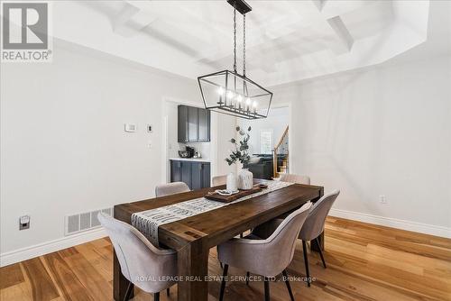 27 Stonebrook Crescent, Halton Hills, ON - Indoor Photo Showing Dining Room