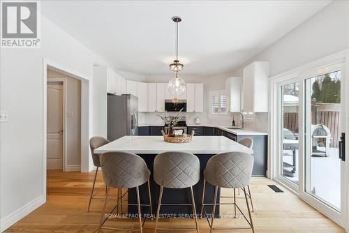 27 Stonebrook Crescent, Halton Hills, ON - Indoor Photo Showing Dining Room