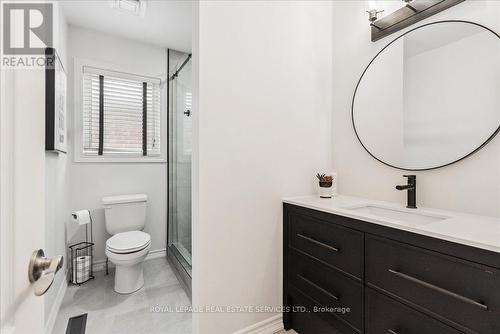 27 Stonebrook Crescent, Halton Hills, ON - Indoor Photo Showing Bathroom