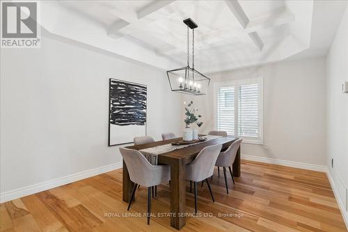 27 Stonebrook Crescent, Halton Hills, ON - Indoor Photo Showing Dining Room