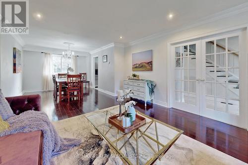 76 Jill Crescent, Brampton, ON - Indoor Photo Showing Living Room