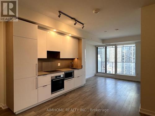 2305 - 28 Freeland Street, Toronto, ON - Indoor Photo Showing Kitchen