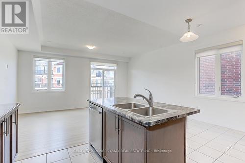 34 Sissons Way, Markham, ON - Indoor Photo Showing Kitchen With Double Sink