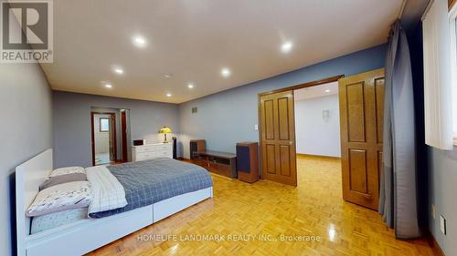 9755 Keele Street, Vaughan, ON - Indoor Photo Showing Bedroom