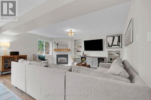 126 Brookfield Street, Middlesex Centre (Denfield), ON - Indoor Photo Showing Living Room With Fireplace