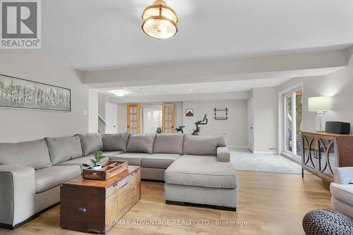 126 Brookfield Street, Middlesex Centre (Denfield), ON - Indoor Photo Showing Living Room