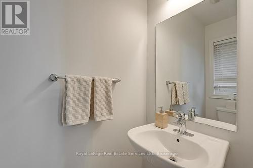 3074 Cascade, Oakville (1010 - Jm Joshua Meadows), ON - Indoor Photo Showing Bathroom