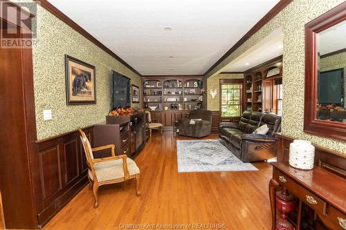 612 North Street, Dresden, ON - Indoor Photo Showing Living Room