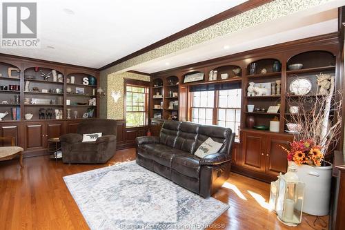 612 North Street, Dresden, ON - Indoor Photo Showing Living Room