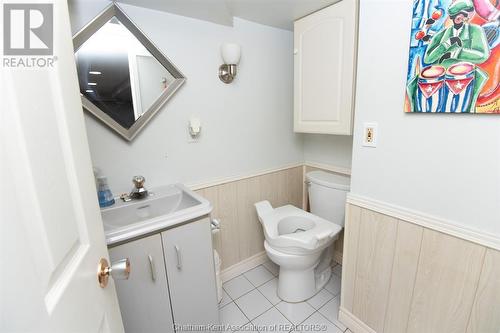 612 North Street, Dresden, ON - Indoor Photo Showing Bathroom