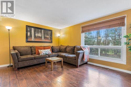 89 - 151 Gateshead Crescent, Hamilton, ON - Indoor Photo Showing Living Room