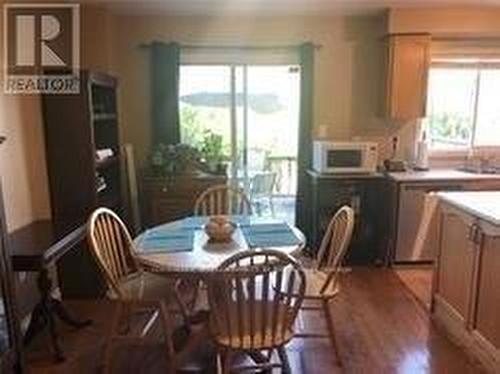 4465 Victory Court, Burlington, ON - Indoor Photo Showing Dining Room