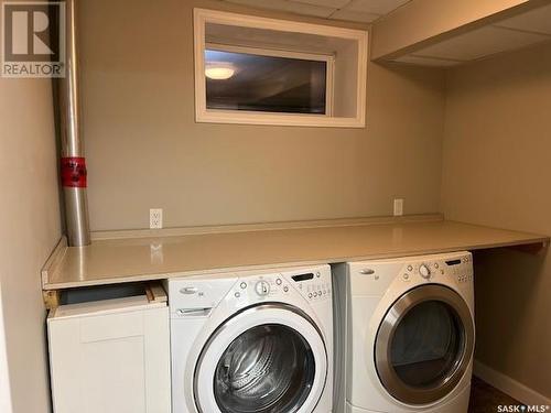 120 Pine Street, Caronport, SK - Indoor Photo Showing Laundry Room