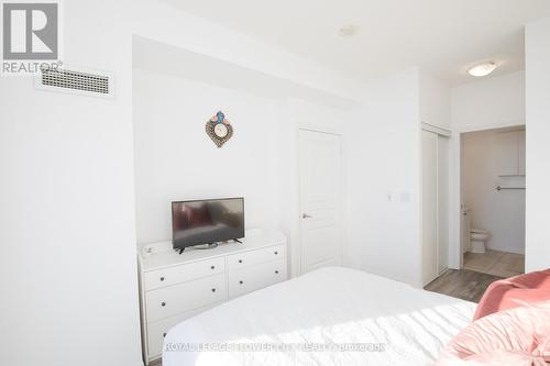 2603 - 223 Webb Drive, Mississauga, ON - Indoor Photo Showing Bedroom