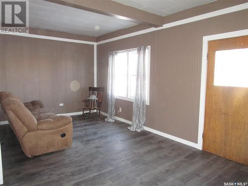 308 6Th Avenue E, Assiniboia, SK - Indoor Photo Showing Other Room