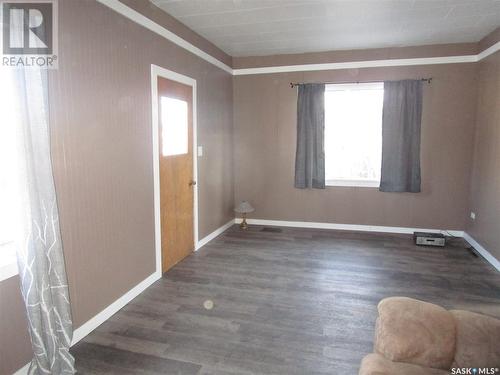 308 6Th Avenue E, Assiniboia, SK - Indoor Photo Showing Other Room