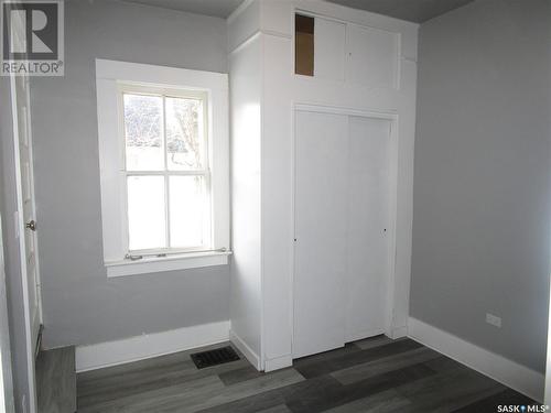 308 6Th Avenue E, Assiniboia, SK - Indoor Photo Showing Other Room