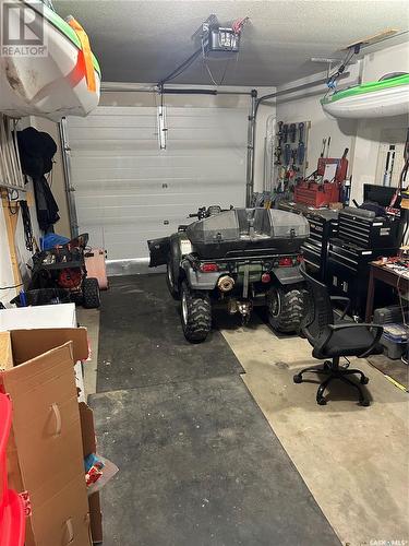 1 1402 4Th Street, Estevan, SK - Indoor Photo Showing Garage