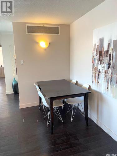 703 537 4Th Avenue N, Saskatoon, SK - Indoor Photo Showing Dining Room