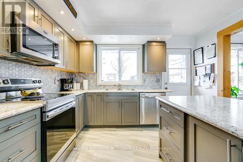 853 Haldimand Crescent N, Cornwall, ON - Indoor Photo Showing Kitchen With Upgraded Kitchen