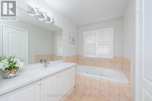 3 Carmel Crescent, Brampton, ON - Indoor Photo Showing Bathroom