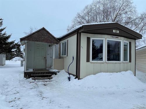 D8 1545 Main Street, Swan River, MB - Outdoor