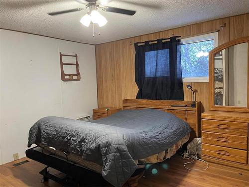 D8 1545 Main Street, Swan River, MB - Indoor Photo Showing Bedroom