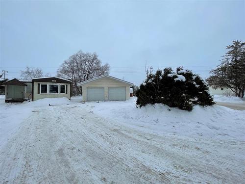 D8 1545 Main Street, Swan River, MB - Outdoor