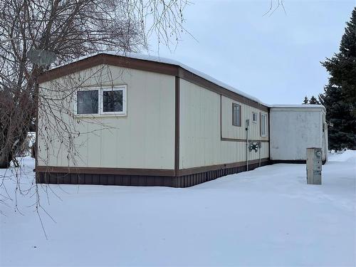 D8 1545 Main Street, Swan River, MB - Outdoor With Exterior