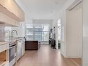 4802-181 Dundas St E, Toronto, ON  - Indoor Photo Showing Kitchen With Upgraded Kitchen 