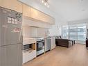 4802-181 Dundas St E, Toronto, ON  - Indoor Photo Showing Kitchen 