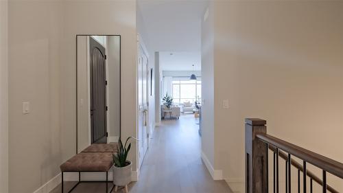 1786 Viewpoint Drive, West Kelowna, BC - Indoor Photo Showing Other Room