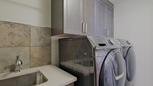 1786 Viewpoint Drive, West Kelowna, BC - Indoor Photo Showing Laundry Room