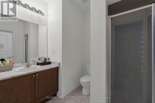 211 Tennant Circle, Vaughan, ON - Indoor Photo Showing Bathroom