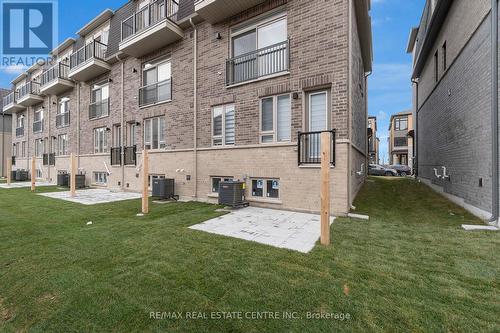 211 Tennant Circle, Vaughan, ON - Outdoor