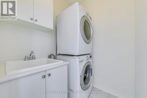 428 George Ryan Avenue, Oakville, ON - Indoor Photo Showing Laundry Room