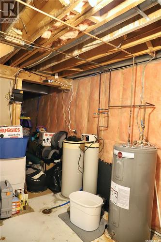 212 3Rd Avenue E, Shellbrook, SK - Indoor Photo Showing Basement