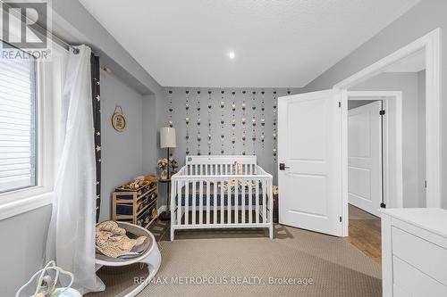 118 Lorne Thomas Place, New Tecumseth, ON - Indoor Photo Showing Bedroom